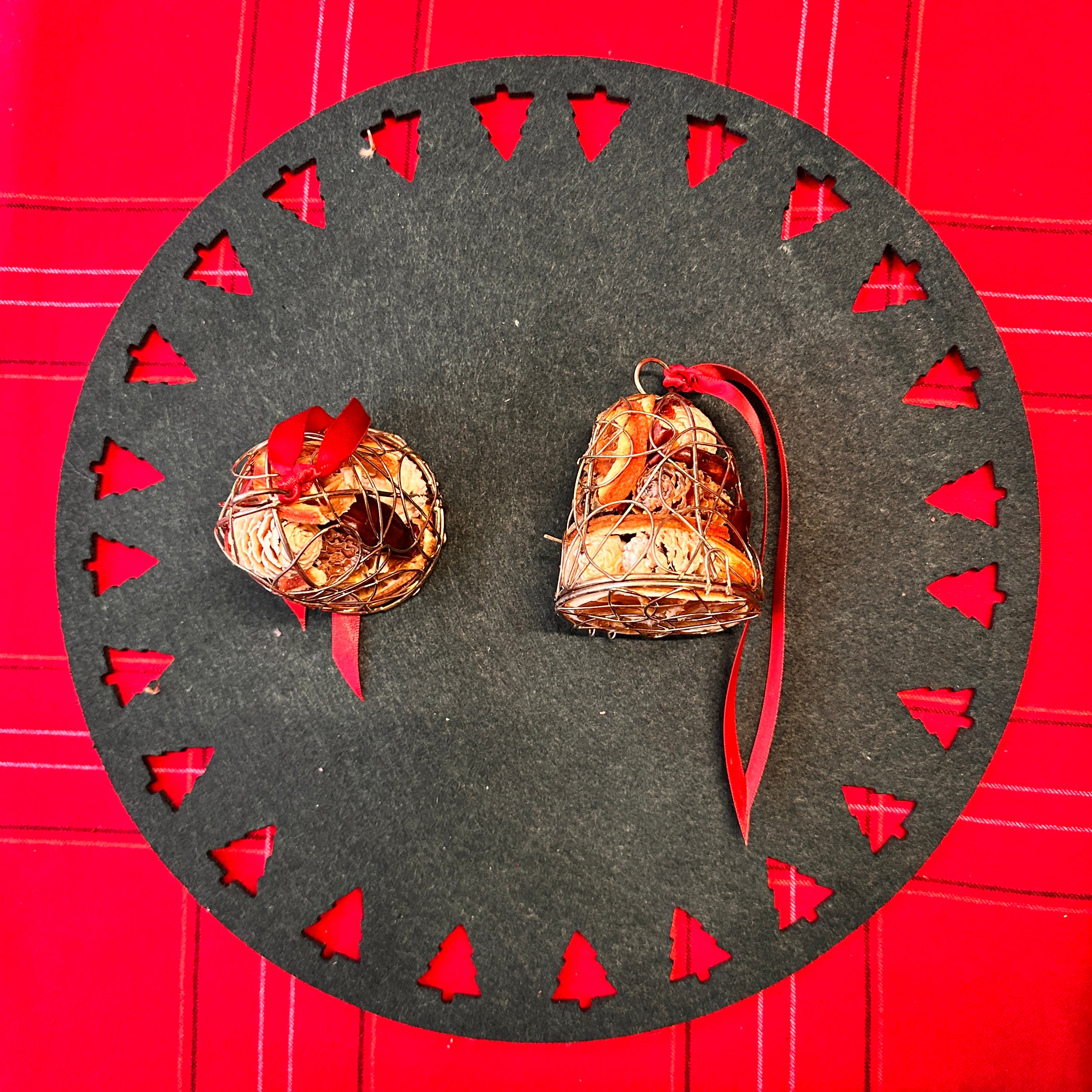 Mini Bell Dried Fruit Caged